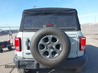 2021 Ford Bronco с VIN 1FMDE5BH9MLA61091, выставлен на аукционе IAAI как лот 42047298 с пробегом 31 479 миль миль и . История ставок и продаж доступна на DreamBid. Изображение 16.
