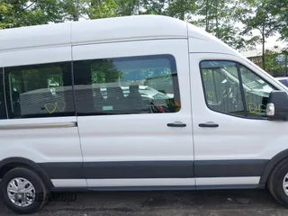 2022 Ford Transit Passenger XL with VIN 1FBAX2X89NKA78929, listed as a IAAI auction lot 42493797 with 35,885 mi miles and . Bid and sale history available at DreamBid. Image 13.