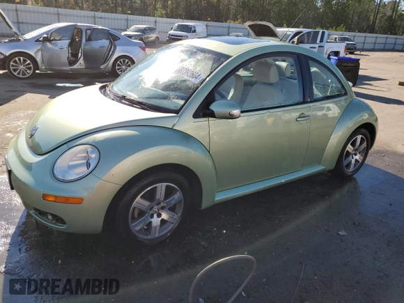 2006 Volkswagen Beetle with VIN 3VWRW31C76M402908, listed as a Copart auction lot 87393604 with 63,197 mi miles and Salvage title. Bid and sale history available at DreamBid. Image 1.