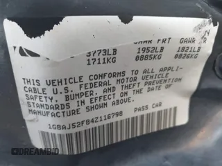 2004 Saturn ION with VIN 1G8AJ52F84Z116798, listed as a IAAI auction lot 42001660 with 152,946 mi miles. Bid and sale history available at carsss.com. Image 9.