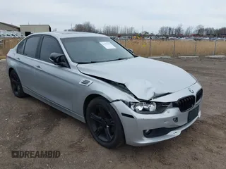 2014 BMW 3 Series 320i xDrive with VIN WBA3C3C58EP661364, listed as a IAAI auction lot 41947049 with 211,982 mi miles and . Bid and sale history available at DreamBid. Image 1.