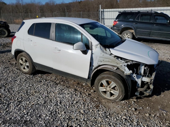 2019 Chevrolet Trax LS with VIN 3GNCJKSB9KL373765, listed as a Copart auction lot 47286065 with 149,091 mi miles and Salvage Title. Bid and sale history available at carsss.com. Image 4.