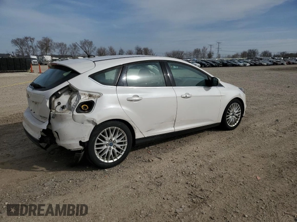 2014 Ford Focus Titanium with VIN 1FADP3N2XEL175862, listed as a Copart auction lot 49873695 with 90,341 mi miles and Salvage title. Bid and sale history available at DreamBid. Image 3.