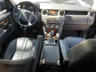 2011 Land Rover LR4 HSE with VIN SALAG2D43BA557032, listed as a Copart auction lot 63202195 with 181,513 mi miles and Salvage title. Bid and sale history available at DreamBid. Image 8.