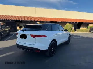 2019 Jaguar F-Pace 25t Premium с VIN SADCJ2FX2KA610557, выставлен на аукционе Copart как лот 62221895 с пробегом 78 592 миль миль и Списание • Salvage title. История ставок и продаж доступна на DreamBid. Изображение 4.