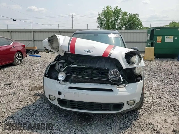 2015 MINI Countryman S with VIN WMWZC3C55FWT03267, listed as a Copart auction lot 59331605 with 116,964 mi miles and Salvage title. Bid and sale history available at DreamBid. Image 14.