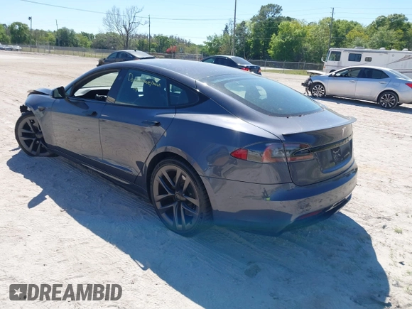 2021 Tesla Model S Plaid с VIN 5YJSA1E61MF435321, выставлен на аукционе IAAI как лот 41832006 с пробегом 23 361 миль миль и . История ставок и продаж доступна на DreamBid. Изображение 3.
