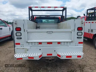 2016 Ford F-250 XL с VIN 1FD7X2B64GEC87410, выставлен на аукционе IAAI как лот 42014965 с пробегом Не указан миль и . История ставок и продаж доступна на DreamBid. Изображение 17.
