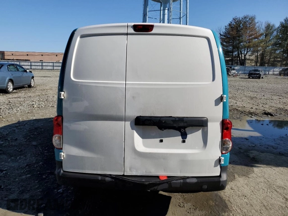 2019 Nissan NV200 SV with VIN 3N6CM0KN4KK690600, listed as a Copart auction lot 48526095 with 84,728 mi miles and Salvage title. Bid and sale history available at DreamBid. Image 6.
