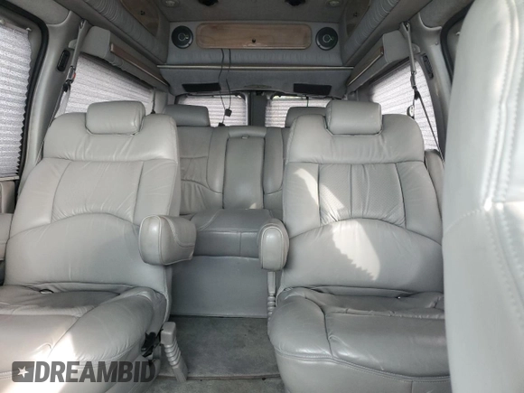 2003 Chevrolet Express Cargo YF7 Upfitter with VIN 1GBFG15T031162552, listed as a Copart auction lot 79677874 with 187,193 mi miles and Salvage title. Bid and sale history available at DreamBid. Image 10.