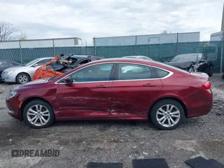 2015 Chrysler 200 Limited z VIN 1C3CCCAB7FN662177, wystawiony jako IAAI lot #42032768 z przebiegiem 64 570 mil mil oraz . Historia ofert i sprzedaży dostępna na DreamBid. Obrazek 14.