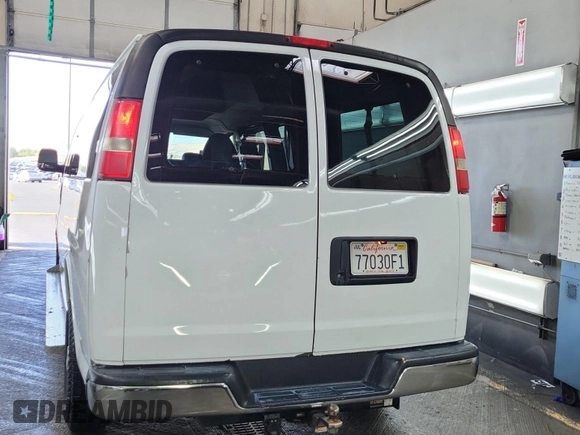 2012 Chevrolet Express Passenger 1LT с VIN 1GAZG1FG2C1159073, выставлен на аукционе IAAI как лот 42619812 с пробегом 90 220 миль миль и . История ставок и продаж доступна на DreamBid. Изображение 38.