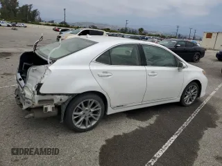 2010 Lexus HS 250h z VIN JTHBB1BA0A2021546, wystawiony jako Copart lot #57853025 z przebiegiem 150 157 mil mil oraz Szkoda całkowita • Salvage title. Historia ofert i sprzedaży dostępna na DreamBid. Obrazek 3.