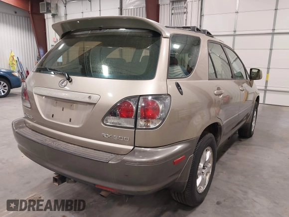 2002 Lexus RX 300 with VIN JTJHF10U720268702, listed as a IAAI auction lot 42160983 with 332,199 mi miles. Bid and sale history available at carsss.com. Image 4.