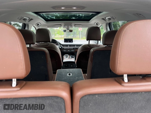 2017 Audi Q7 Premium Plus with VIN WA1LAAF75HD036771, listed as a Copart auction lot 57857695 with 147,461 mi miles and Clean title. Bid and sale history available at DreamBid. Image 9.