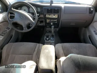 2001 Toyota Tacoma PreRunner with VIN 5TEGN92N81Z779226, listed as a Copart auction lot 54619205 with Not Provided miles and Salvage Title. Bid and sale history available at DreamBid. Image 8.