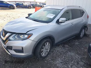 2019 Nissan Rogue SV с VIN KNMAT2MT9KP542963, выставлен на аукционе IAAI как лот 42255309 с пробегом 115 494 миль миль и . История ставок и продаж доступна на DreamBid. Изображение 19.