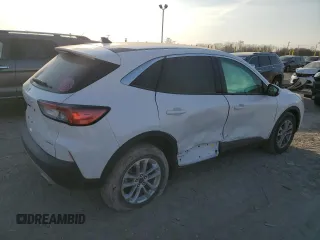 2021 Ford Escape SE with VIN 1FMCU9G63MUB15590, listed as a Copart auction lot 48617445 with 23,480 mi miles and Salvage Title. Bid and sale history available at carsss.com. Image 3.