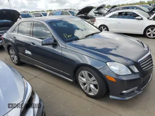 2013 Mercedes-Benz E-Class E 350 Luxury BlueTEC with VIN WDDHF2EB2DA734054, listed as a Copart auction lot 73878364 with 0 mi miles and Non Repairable. Bid and sale history available at carsss.com. Image 4.