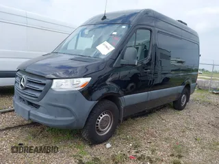 2019 Mercedes-Benz Sprinter Passenger with VIN WDZPF0CD5KP160624, listed as a IAAI auction lot 41938034 with 96,246 mi miles. Bid and sale history available at carsss.com. Image 2.