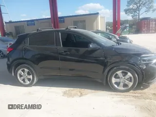2021 Honda HR-V LX with VIN 3CZRU5H37MM725163, listed as a IAAI auction lot 41535822 with 43,460 mi miles. Bid and sale history available at carsss.com. Image 13.