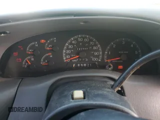 1997 Ford F-150 XL with VIN 1FTDX18W9VNC37219, listed as a Copart auction lot 46190755 with 280,588 mi miles and Salvage Title. Bid and sale history available at carsss.com. Image 9.