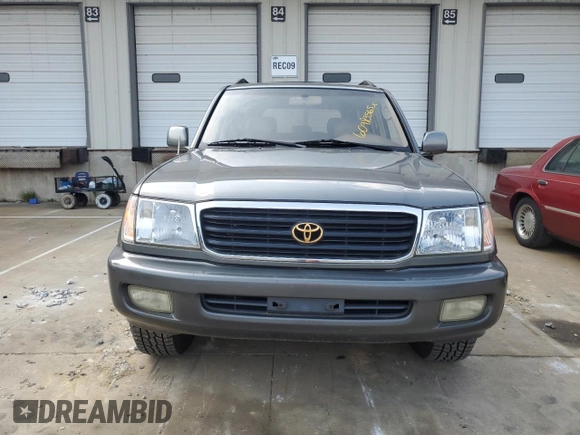 1999 Toyota Land Cruiser z VIN JT3HT05J8X0047612, wystawiony jako Copart lot #60983565 z przebiegiem 390 718 mil mil oraz Czysty tytuł • Clean title. Historia ofert i sprzedaży dostępna na DreamBid. Obrazek 5.