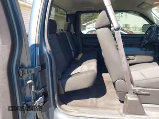 2013 GMC Sierra 1500 SLE with VIN 1GTR2VE79DZ385211, listed as a IAAI auction lot 41972315 with 135,665 mi miles and . Bid and sale history available at DreamBid. Image 8.