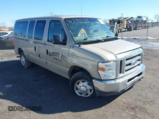 2013 Ford Econoline Passenger XL z VIN 1FBNE3BL7DDA62112, wystawiony jako IAAI lot #41590110 z przebiegiem 194 712 mil mil oraz . Historia ofert i sprzedaży dostępna na DreamBid. Obrazek 1.