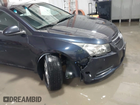 2014 Chevrolet Cruze 1LT with VIN 1G1PC5SB9E7119447, listed as a IAAI auction lot 41680886 with 239,297 mi miles and . Bid and sale history available at DreamBid. Image 6.