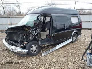 2002 Chevrolet Express with VIN 1GBFG15RX21198820, listed as a IAAI auction lot 41215536 with Not Provided miles. Bid and sale history available at carsss.com. Image 2.