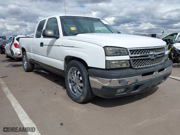 2006 Chevrolet Silverado 1500 LT1 with VIN 2GCEC19V861124371, listed as a IAAI auction lot 41776154 with 222,653 mi miles. Bid and sale history available at carsss.com. Image 1.