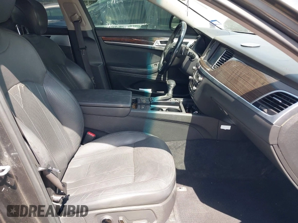 2018 Genesis G80 3.8L z VIN KMHGN4JE6JU247918, wystawiony jako IAAI lot #42423370 z przebiegiem 154 840 mil mil oraz . Historia ofert i sprzedaży dostępna na DreamBid. Obrazek 5.