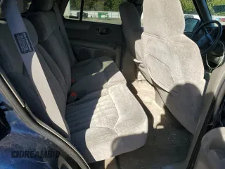 2000 Chevrolet Blazer LT z VIN 1GNDT13W8Y2119632, wystawiony jako Copart lot #47387175 z przebiegiem 140 356 mil mil oraz Szkoda całkowita • Salvage title. Historia ofert i sprzedaży dostępna na DreamBid. Obrazek 11.