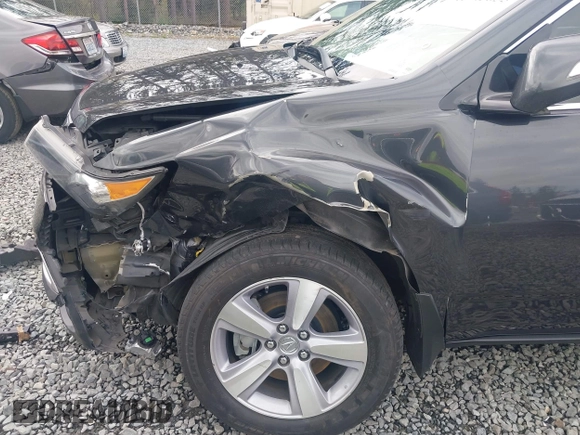 2013 Acura MDX Tech Pkg with VIN 2HNYD2H31DH507471, listed as a IAAI auction lot 41945855 with 107,273 mi miles. Bid and sale history available at carsss.com. Image 6.