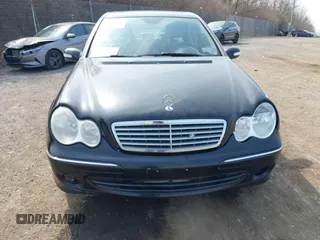 2006 Mercedes-Benz C с VIN WDBRF87H06F801774, выставлен на аукционе IAAI как лот 41791614 с пробегом 249 942 миль миль и . История ставок и продаж доступна на DreamBid. Изображение 6.