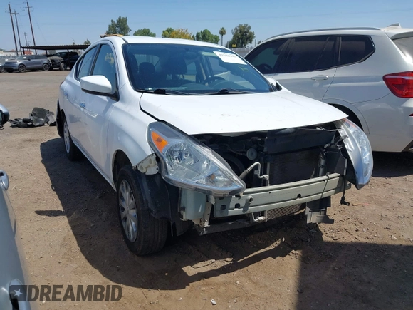 2018 Nissan Versa SV with VIN 3N1CN7AP5JL827146, listed as a IAAI auction lot 40182941 with 85,984 mi miles. Bid and sale history available at carsss.com. Image 1.