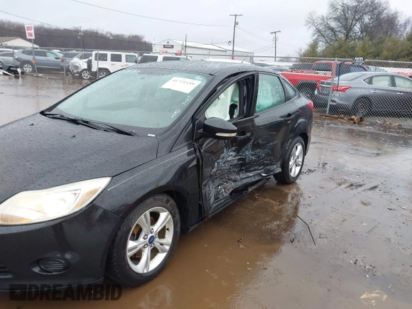 2013 Ford Focus SE with VIN 1FADP3F22DL169261, listed as a IAAI auction lot 41731159 with 149,633 mi miles. Bid and sale history available at carsss.com. Image 6.