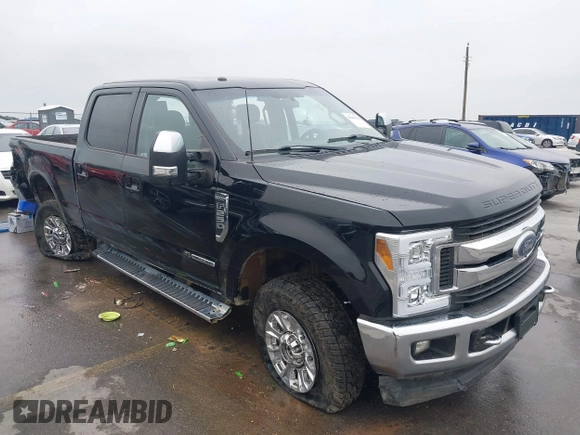 2018 Ford F-250 XL with VIN 1FT7W2BT7JEB71011, listed as a IAAI auction lot 41290319 with 152,310 mi miles and . Bid and sale history available at DreamBid. Image 1.