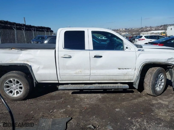 2014 GMC Sierra 1500 SLE with VIN 1GTV2UEC5EZ195655, listed as a IAAI auction lot 41580221 with NaN miles. Bid and sale history available at carsss.com. Image 6.