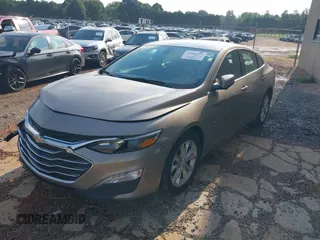 2022 Chevrolet Malibu LT z VIN 1G1ZD5ST4NF120560, wystawiony jako IAAI lot #39985375 z przebiegiem 51 267 mil mil oraz . Historia ofert i sprzedaży dostępna na DreamBid. Obrazek 2.