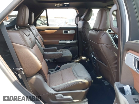 2023 Ford Explorer King Ranch z VIN 1FM5K8LC5PGB63003, wystawiony jako IAAI lot #41951954 z przebiegiem Nie podano mil oraz . Historia ofert i sprzedaży dostępna na DreamBid. Obrazek 8.