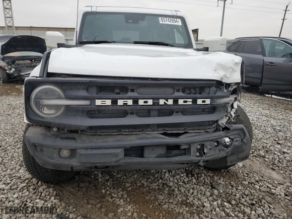 2023 Ford Bronco with VIN 1FMEE5BPXPLB65282, listed as a Copart auction lot 85742694 with 36,520 mi miles and Salvage Title. Bid and sale history available at carsss.com. Image 5.