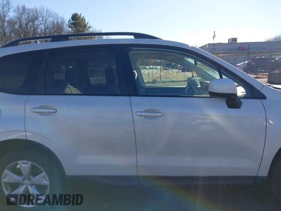2015 Subaru Forester 2.5i Premium with VIN JF2SJADC8FG518276, listed as a IAAI auction lot 41330776 with 137,209 mi miles. Bid and sale history available at carsss.com. Image 14.