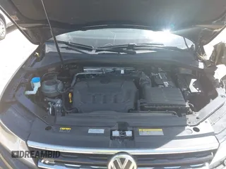 2021 Volkswagen Tiguan SE z VIN 3VV3B7AX5MM027369, wystawiony jako IAAI lot #42082821 z przebiegiem 74 024 mil mil oraz . Historia ofert i sprzedaży dostępna na DreamBid. Obrazek 10.