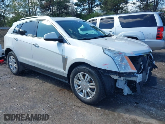 2014 Cadillac SRX Luxury Collection with VIN 3GYFNBE35ES581743, listed as a IAAI auction lot 41995293 with 140,987 mi miles. Bid and sale history available at carsss.com. Image 1.
