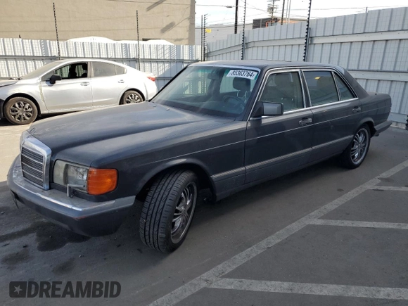 1989 Mercedes-Benz 560 with VIN WDBCA39D7KA428225, listed as a Copart auction lot 85363764 with 263,874 mi miles and Clean Title. Bid and sale history available at DreamBid. Image 1.