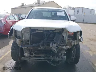 2017 Toyota Tacoma SR5 with VIN 3TMCZ5AN0HM113840, listed as a IAAI auction lot 41640481 with 159,609 mi miles. Bid and sale history available at carsss.com. Image 13.