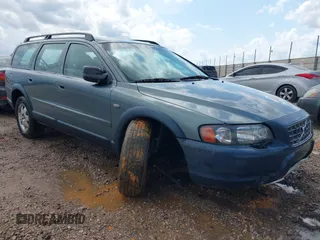 2002 Volvo V70 with VIN YV1SZ58D921078240, listed as a IAAI auction lot 42461499 with Not provided miles and . Bid and sale history available at DreamBid. Image 1.