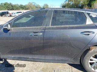 2019 Kia Optima LX with VIN 5XXGT4L3XKG292437, listed as a IAAI auction lot 40682048 with 151,012 mi miles. Bid and sale history available at carsss.com. Image 15.